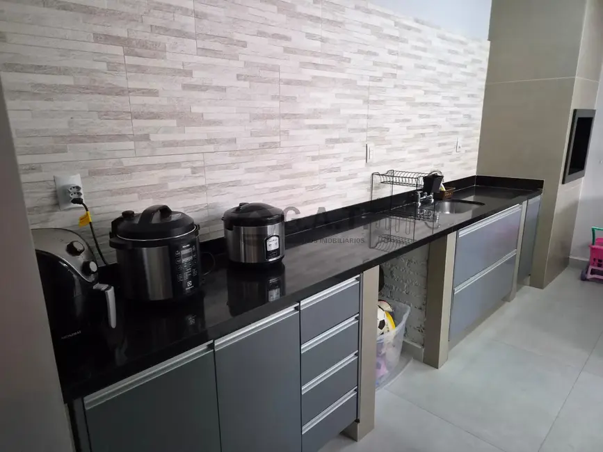 Casa de Condomínio com 3 quartos à venda, 132m2 em Jardim São Carlos, Sorocaba - SP - imagem 2 Foto 2 de Casa de Condomínio com 3 quartos à venda, 132m2 em Jardim São Carlos, Sorocaba - SP