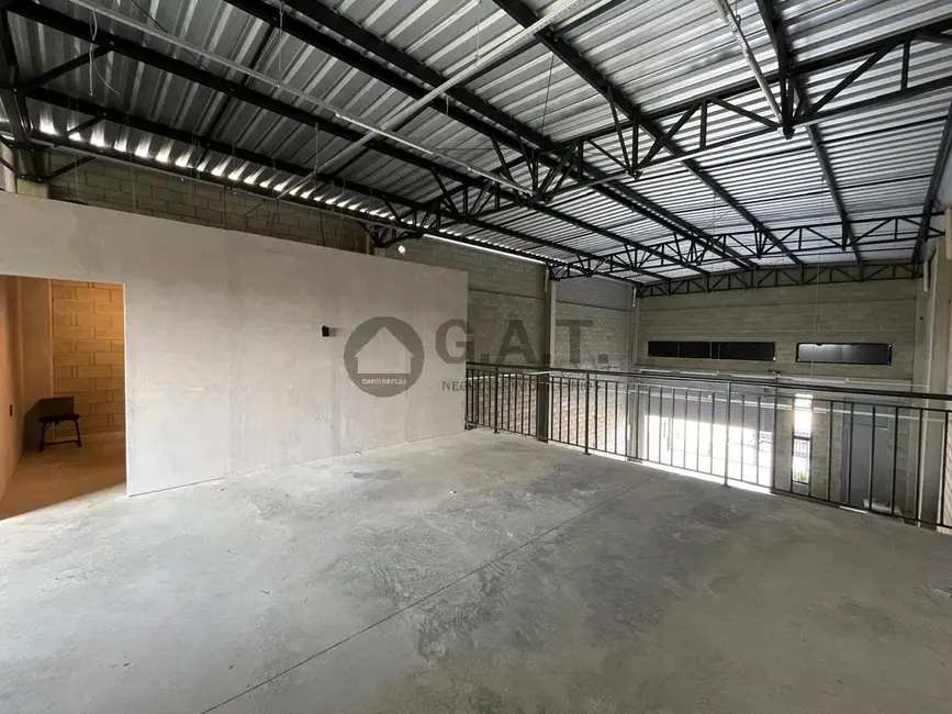 Armazém / Galpão para alugar, 344m2 em Wanel Ville, Sorocaba - SP - imagem 8 Foto 8 de Armazém / Galpão para alugar, 344m2 em Wanel Ville, Sorocaba - SP