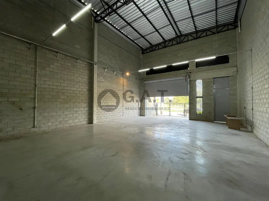 Armazém / Galpão para alugar, 344m2 em Wanel Ville, Sorocaba - SP - imagem 3 Foto 3 de Armazém / Galpão para alugar, 344m2 em Wanel Ville, Sorocaba - SP