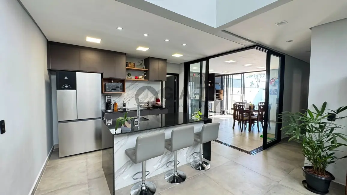 Casa de Condomínio com 4 quartos à venda, 206m2 em Votorantim - SP - imagem 5 Foto 5 de Casa de Condomínio com 4 quartos à venda, 206m2 em Votorantim - SP