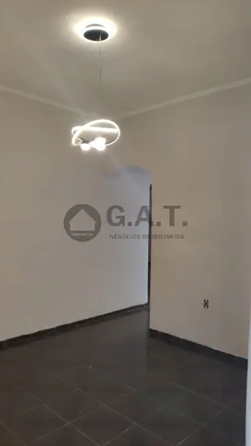Casa com 3 quartos à venda, 187m2 em Parque das Laranjeiras, Sorocaba - SP - imagem 6 Foto 6 de Casa com 3 quartos à venda, 187m2 em Parque das Laranjeiras, Sorocaba - SP