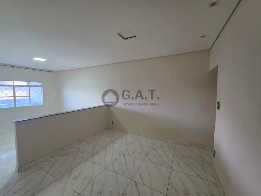 Casa com 3 quartos para alugar, 150m2 em Centro, Sorocaba - SP - imagem 9 Foto 9 de Casa com 3 quartos para alugar, 150m2 em Centro, Sorocaba - SP