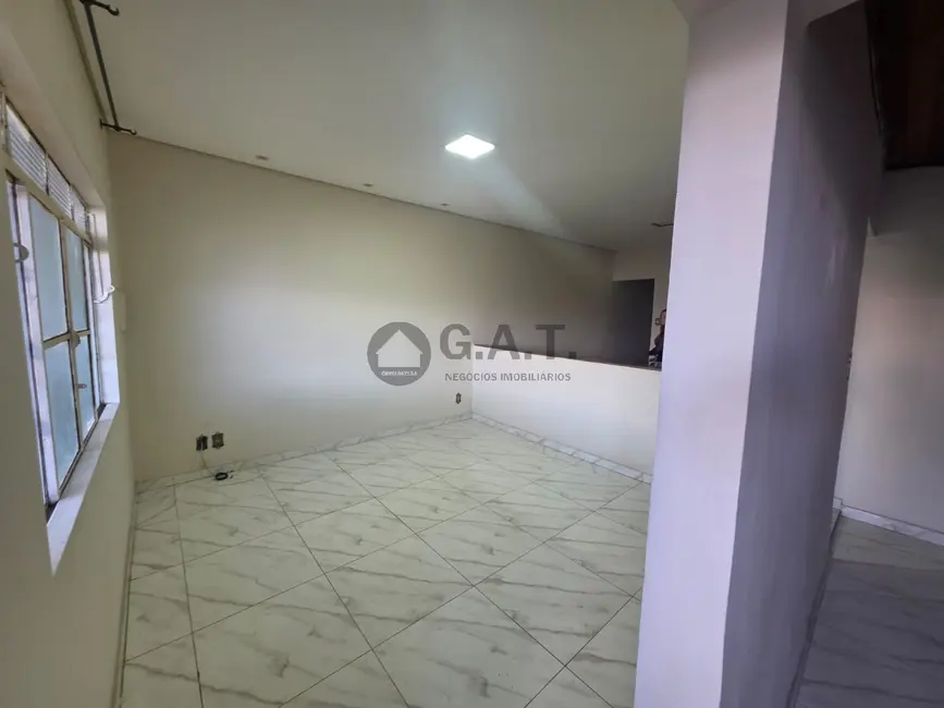Casa com 3 quartos para alugar, 150m2 em Centro, Sorocaba - SP - imagem 7 Foto 7 de Casa com 3 quartos para alugar, 150m2 em Centro, Sorocaba - SP