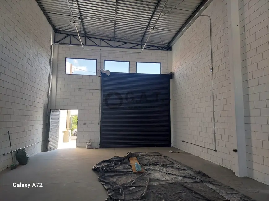 Foto 3 de Armazém / Galpão para alugar, 94m2 em Jardim Montreal, Sorocaba - SP
