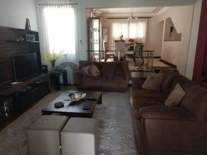 Foto 2 de Casa com 3 quartos para alugar, 360m2 em Parque Campolim, Sorocaba - SP
