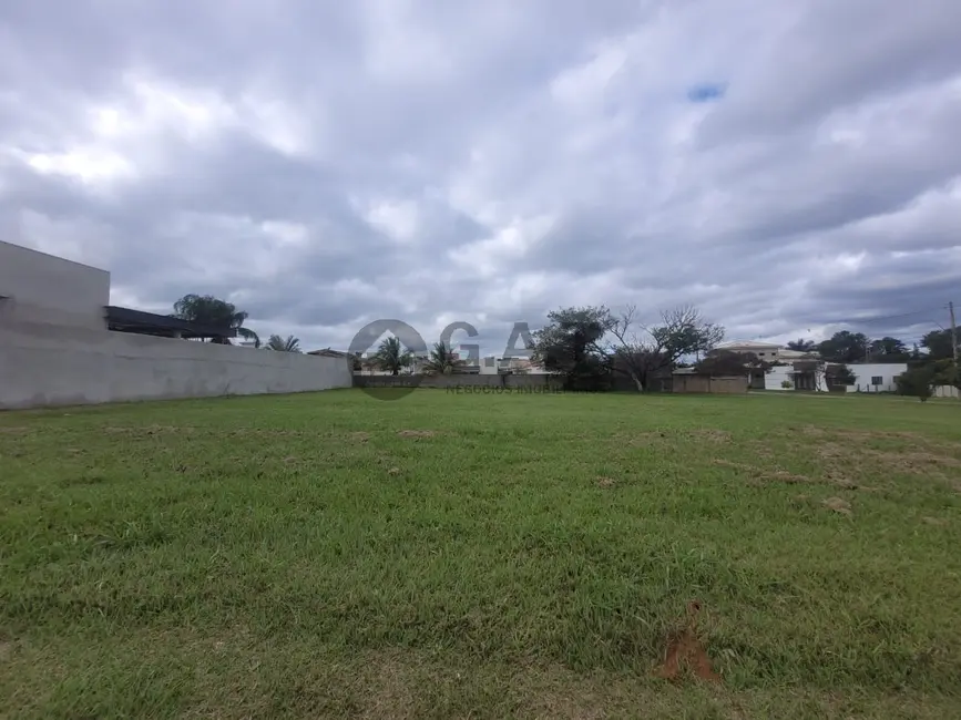 Terreno / Lote à venda, 980m2 em Aracoiaba Da Serra - SP - imagem 4 Foto 4 de Terreno / Lote à venda, 980m2 em Aracoiaba Da Serra - SP
