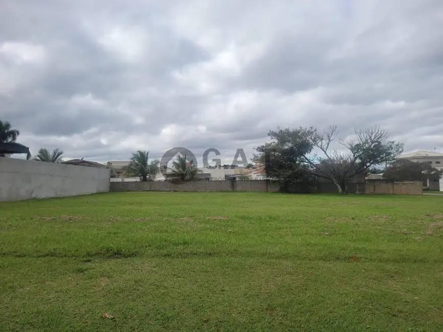 Terreno / Lote à venda, 980m2 em Aracoiaba Da Serra - SP - imagem 3 Foto 3 de Terreno / Lote à venda, 980m2 em Aracoiaba Da Serra - SP