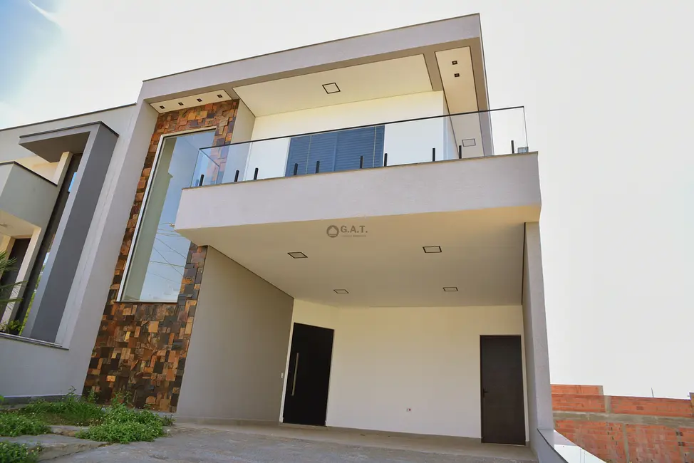 Casa de Condomínio com 3 quartos à venda, 209m2 em Sorocaba - SP - imagem 1 Foto 1 de Casa de Condomínio com 3 quartos à venda, 209m2 em Sorocaba - SP