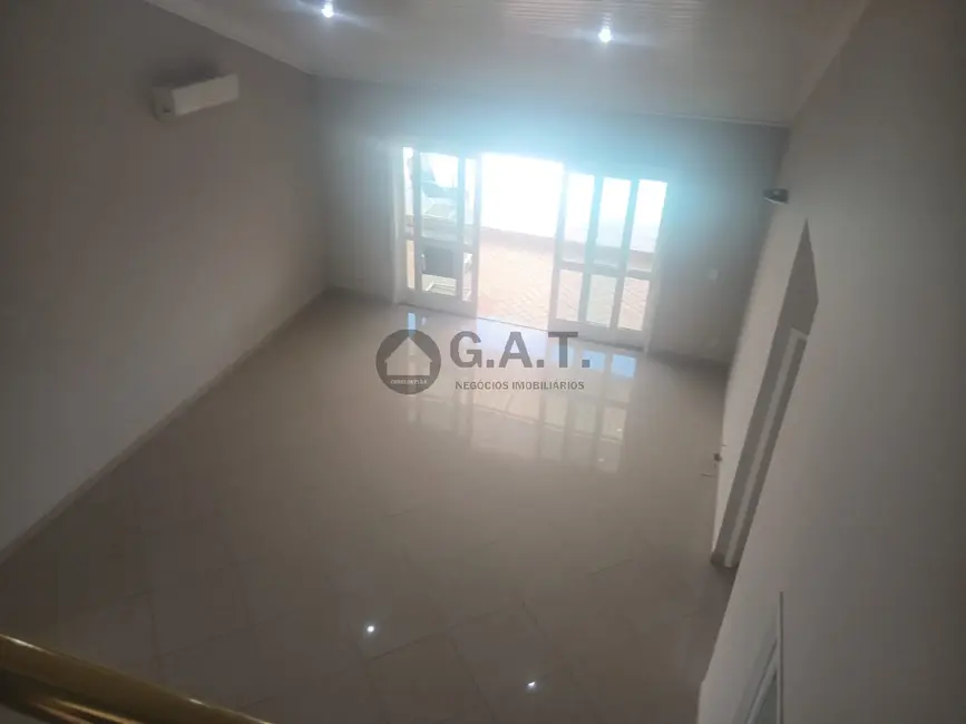 Foto 7 de Casa de Condomínio com 3 quartos para alugar, 204m2 em Granja Olga I, Sorocaba - SP