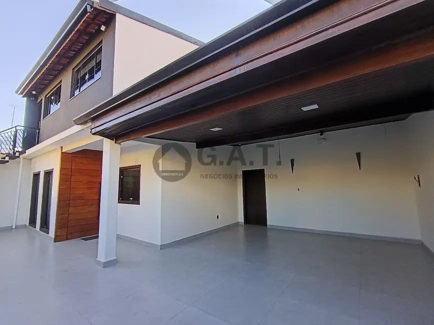 Casa com 4 quartos para alugar, 250m2 em Jardim Simus, Sorocaba - SP - imagem 1 Foto 1 de Casa com 4 quartos para alugar, 250m2 em Jardim Simus, Sorocaba - SP