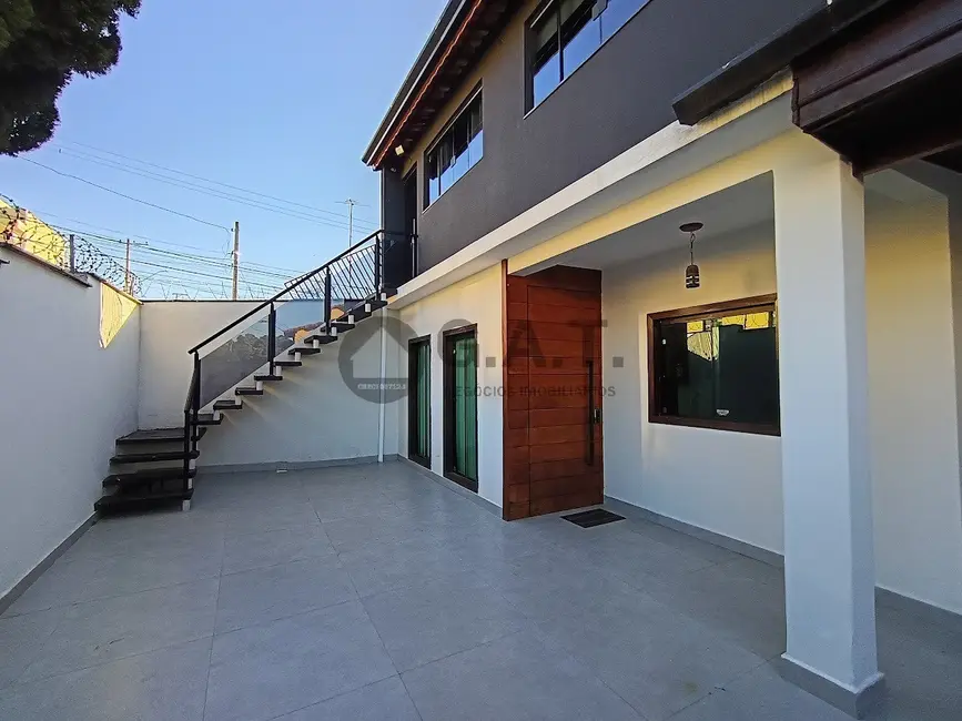 Casa com 4 quartos para alugar, 250m2 em Jardim Simus, Sorocaba - SP - imagem 2 Foto 2 de Casa com 4 quartos para alugar, 250m2 em Jardim Simus, Sorocaba - SP