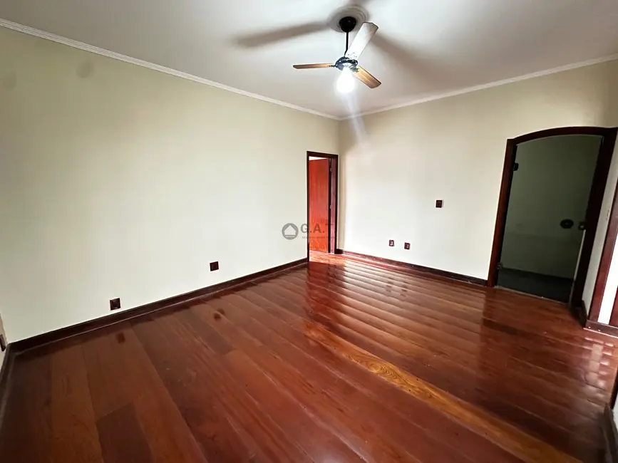 Foto 4 de Casa com 3 quartos para alugar, 110m2 em Vila Jardini, Sorocaba - SP