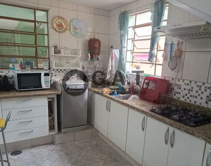Foto 7 de Casa com 5 quartos para alugar, 220m2 em Jardim São Judas Tadeu, Sorocaba - SP