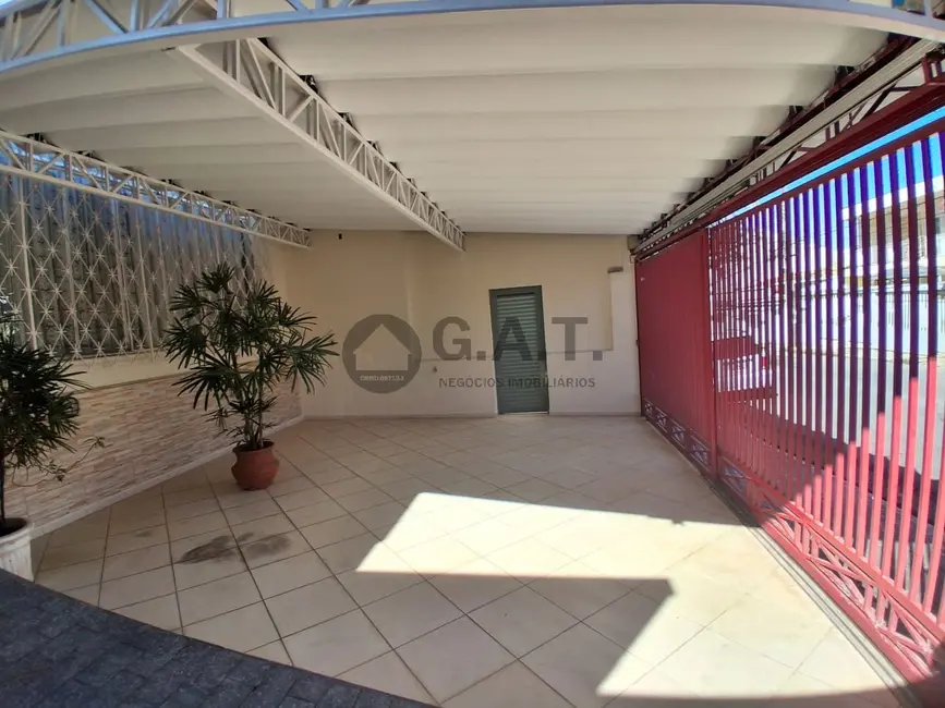 Casa com 3 quartos para alugar, 250m2 em Jardim Santa Rosália, Sorocaba - SP - imagem 6 Foto 6 de Casa com 3 quartos para alugar, 250m2 em Jardim Santa Rosália, Sorocaba - SP