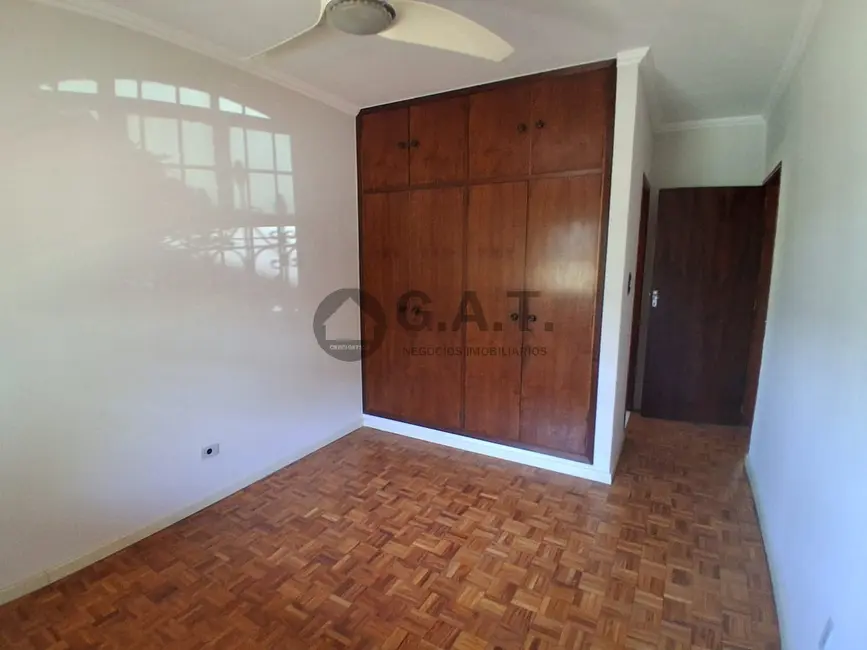 Casa com 4 quartos para alugar, 150m2 em Jardim Santa Rosália, Sorocaba - SP - imagem 9 Foto 9 de Casa com 4 quartos para alugar, 150m2 em Jardim Santa Rosália, Sorocaba - SP
