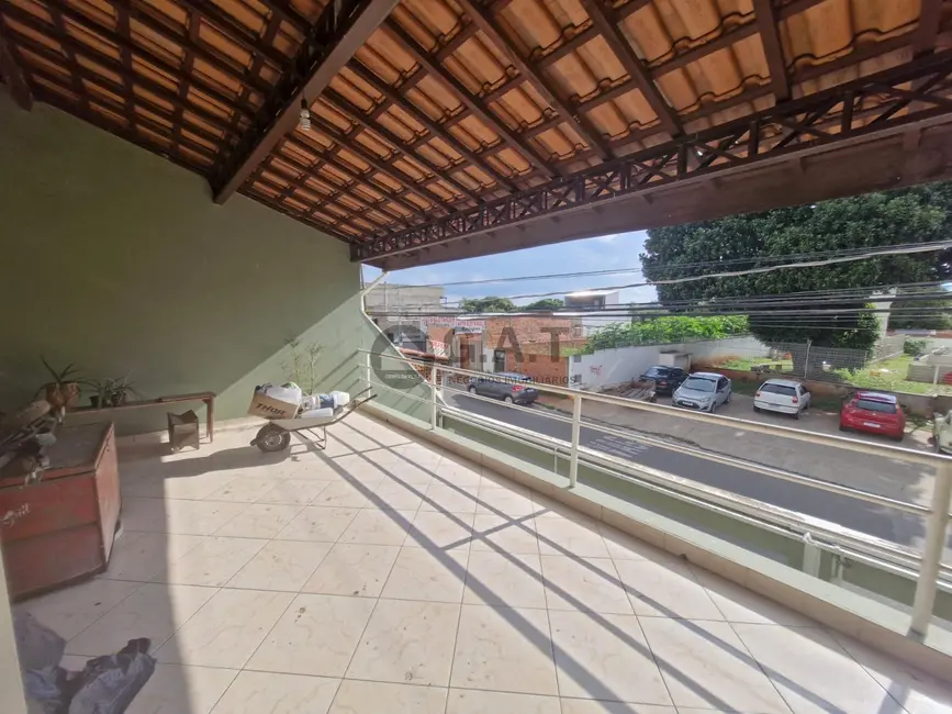 Foto 6 de Casa com 3 quartos para alugar, 400m2 em Lopes de Oliveira, Sorocaba - SP