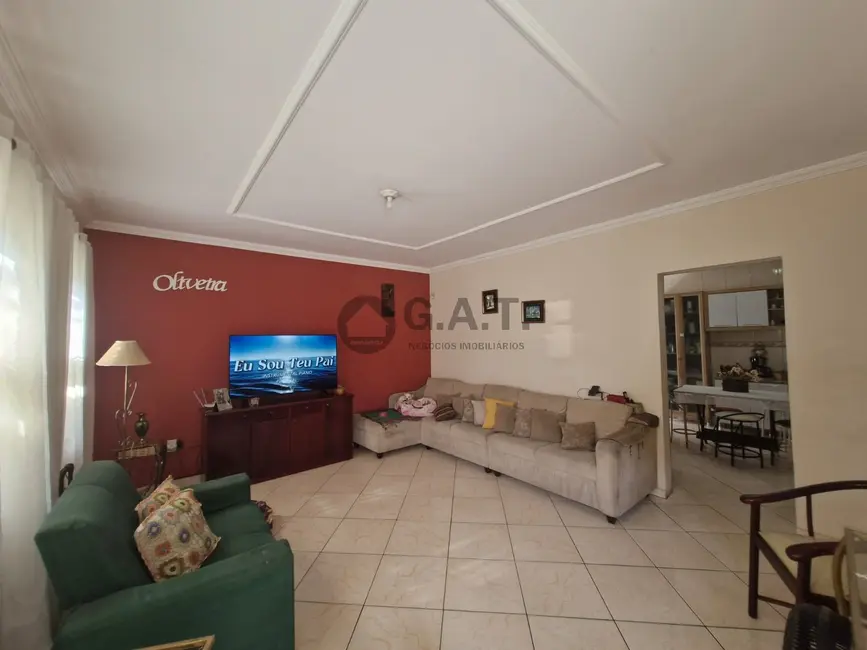 Foto 8 de Casa com 3 quartos para alugar, 400m2 em Lopes de Oliveira, Sorocaba - SP