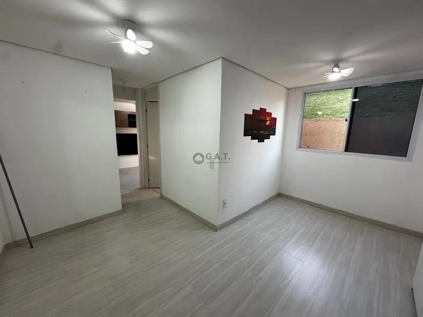 Foto 2 de Apartamento com 2 quartos à venda, 45m2 em Jardim Araújo, Votorantim - SP