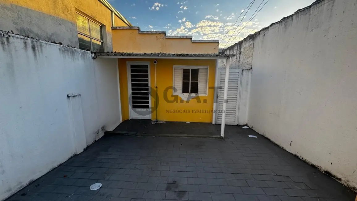 Casa com 1 quarto à venda, 36m2 em Vila Haro, Sorocaba - SP - imagem 2 Foto 2 de Casa com 1 quarto à venda, 36m2 em Vila Haro, Sorocaba - SP