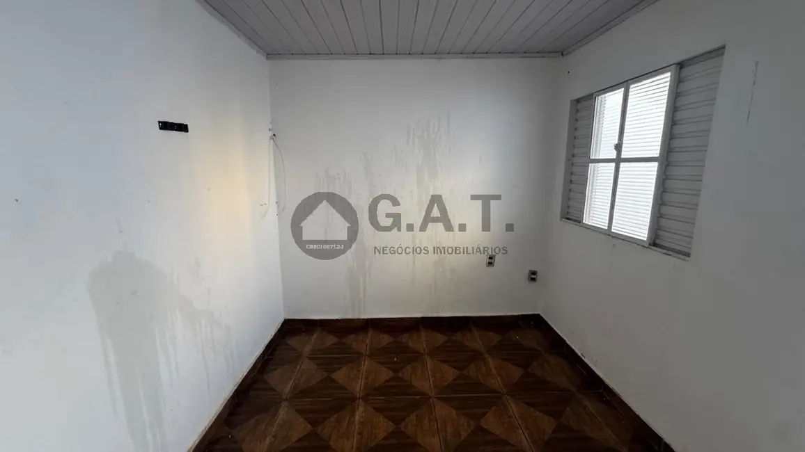 Casa com 1 quarto à venda, 36m2 em Vila Haro, Sorocaba - SP - imagem 9 Foto 9 de Casa com 1 quarto à venda, 36m2 em Vila Haro, Sorocaba - SP