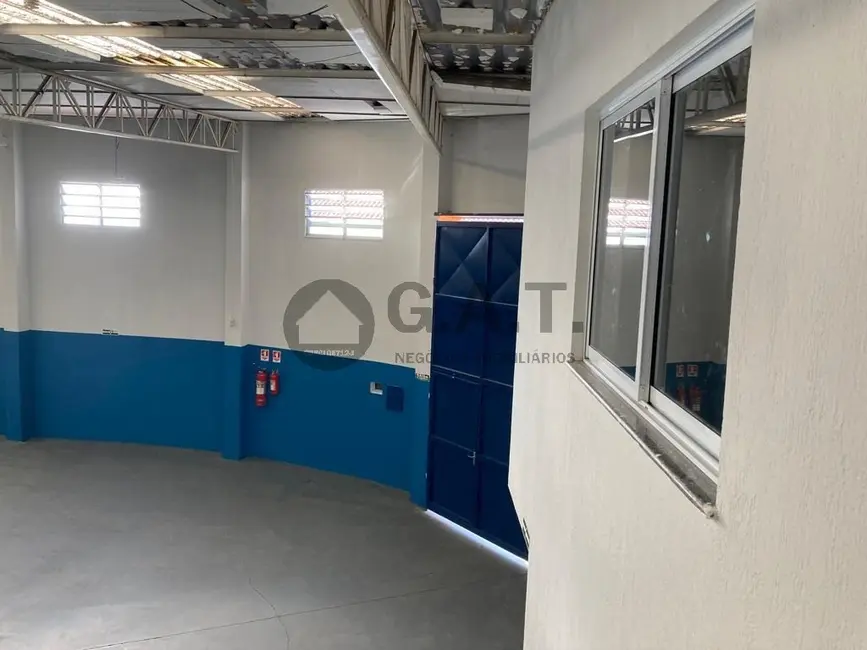 Foto 9 de Armazém / Galpão para alugar, 230m2 em Jardim Bertanha, Sorocaba - SP