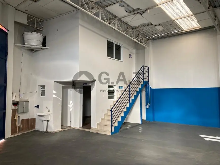 Foto 3 de Armazém / Galpão para alugar, 230m2 em Jardim Bertanha, Sorocaba - SP