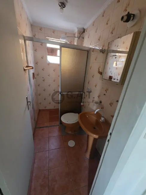 Foto 9 de Apartamento com 2 quartos para alugar, 64m2 em Vila Trujillo, Sorocaba - SP