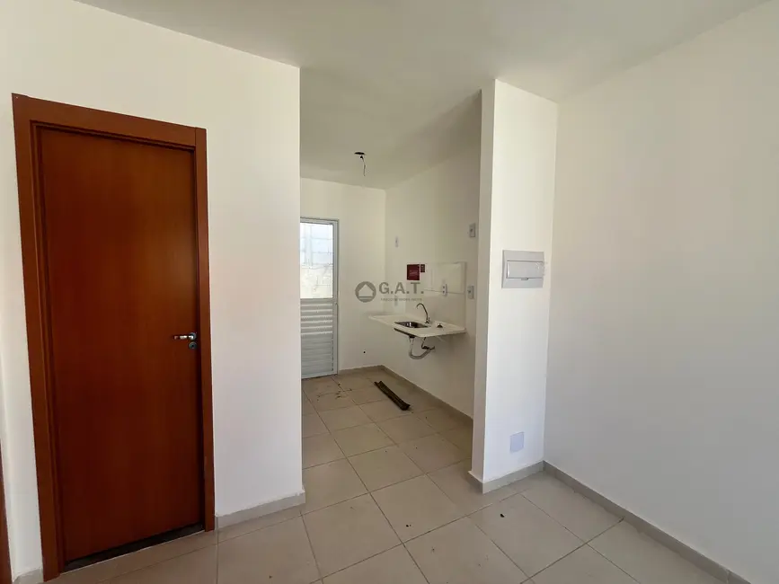 Foto 8 de Casa de Condomínio com 2 quartos para alugar, 54m2 em Vila Bom Jesus, Sorocaba - SP