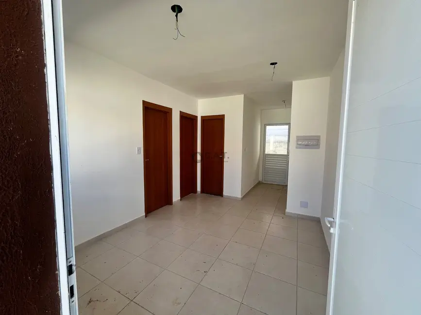 Foto 6 de Casa de Condomínio com 2 quartos para alugar, 54m2 em Vila Bom Jesus, Sorocaba - SP