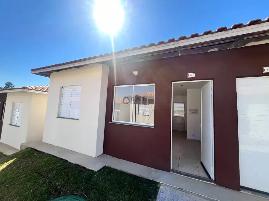 Foto 5 de Casa de Condomínio com 2 quartos para alugar, 54m2 em Vila Bom Jesus, Sorocaba - SP