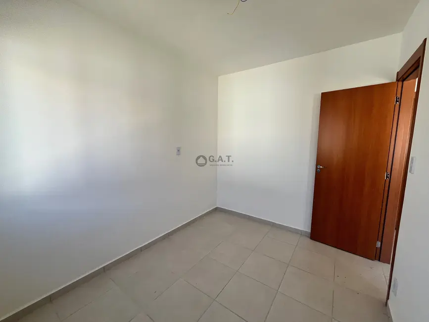 Foto 9 de Casa de Condomínio com 2 quartos para alugar, 54m2 em Vila Bom Jesus, Sorocaba - SP