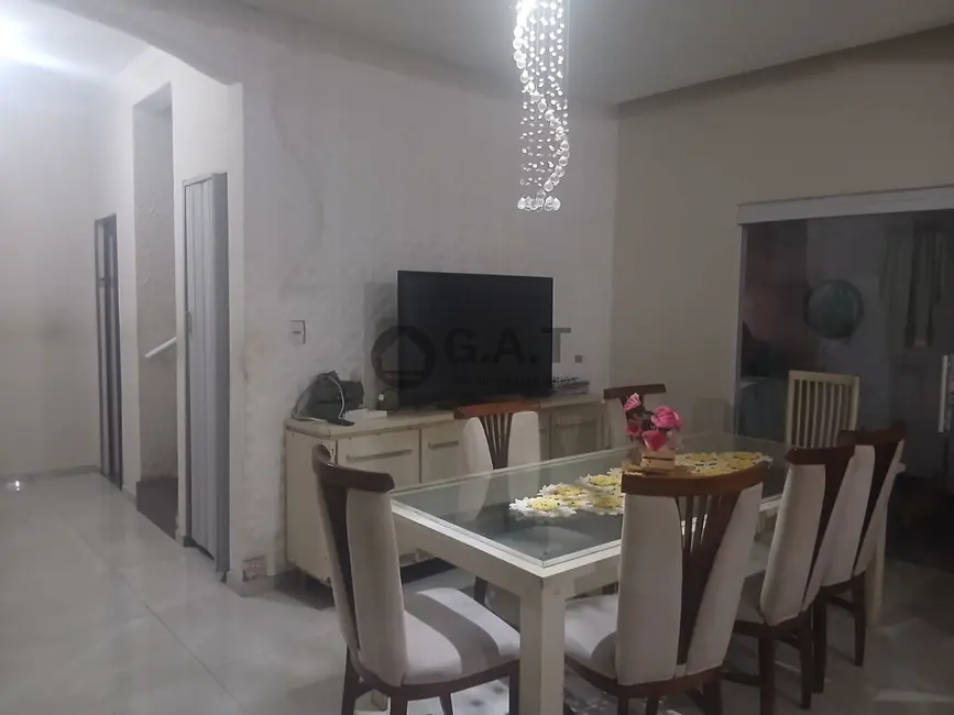 Foto 3 de Casa com 3 quartos para alugar, 250m2 em Jardim São Guilherme, Sorocaba - SP
