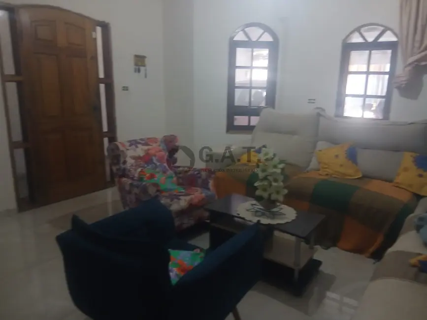 Foto 2 de Casa com 3 quartos para alugar, 250m2 em Jardim São Guilherme, Sorocaba - SP