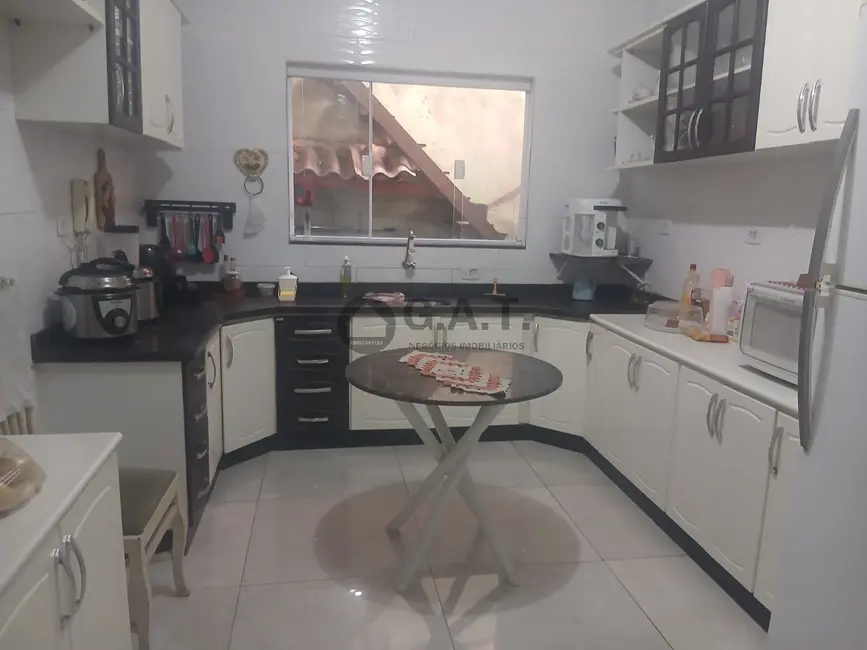 Foto 7 de Casa com 3 quartos para alugar, 250m2 em Jardim São Guilherme, Sorocaba - SP