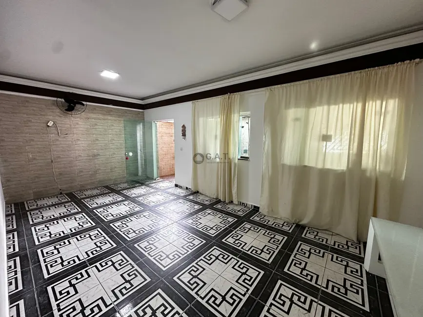 Casa com 4 quartos para alugar, 240m2 em Jardim Betânia, Sorocaba - SP - imagem 3 Foto 3 de Casa com 4 quartos para alugar, 240m2 em Jardim Betânia, Sorocaba - SP