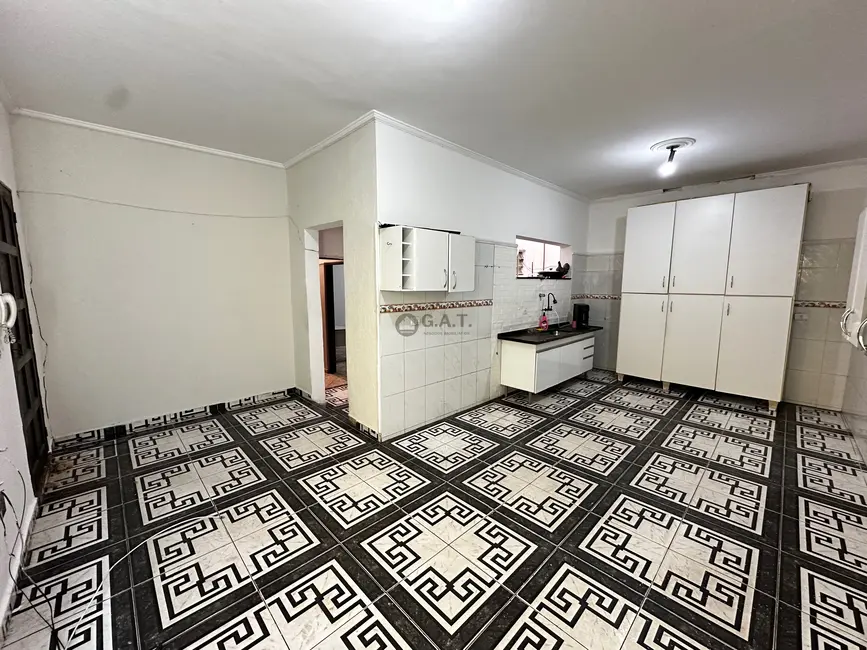 Casa com 4 quartos para alugar, 240m2 em Jardim Betânia, Sorocaba - SP - imagem 5 Foto 5 de Casa com 4 quartos para alugar, 240m2 em Jardim Betânia, Sorocaba - SP