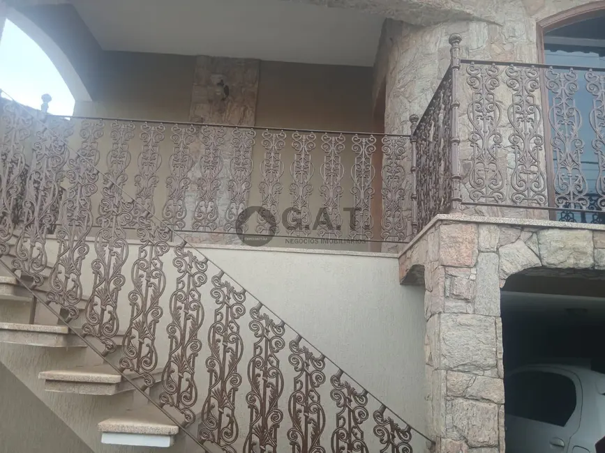 Casa com 2 quartos para alugar, 170m2 em Jardim Siriema, Sorocaba - SP - imagem 5 Foto 5 de Casa com 2 quartos para alugar, 170m2 em Jardim Siriema, Sorocaba - SP