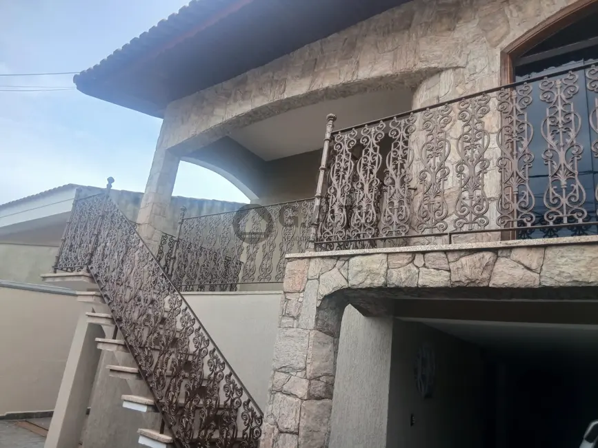 Casa com 2 quartos para alugar, 170m2 em Jardim Siriema, Sorocaba - SP - imagem 3 Foto 3 de Casa com 2 quartos para alugar, 170m2 em Jardim Siriema, Sorocaba - SP