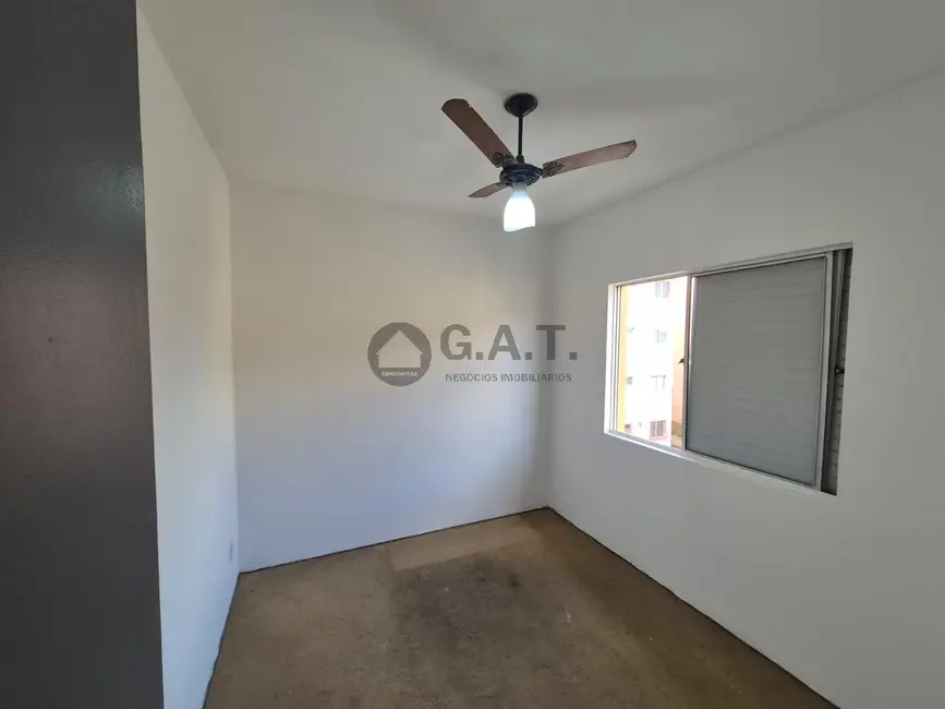Foto 6 de Apartamento com 2 quartos para alugar, 43m2 em Jardim Guadalajara, Sorocaba - SP