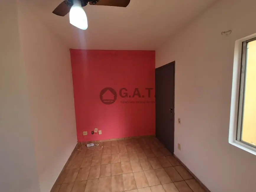 Foto 2 de Apartamento com 2 quartos para alugar, 43m2 em Jardim Guadalajara, Sorocaba - SP