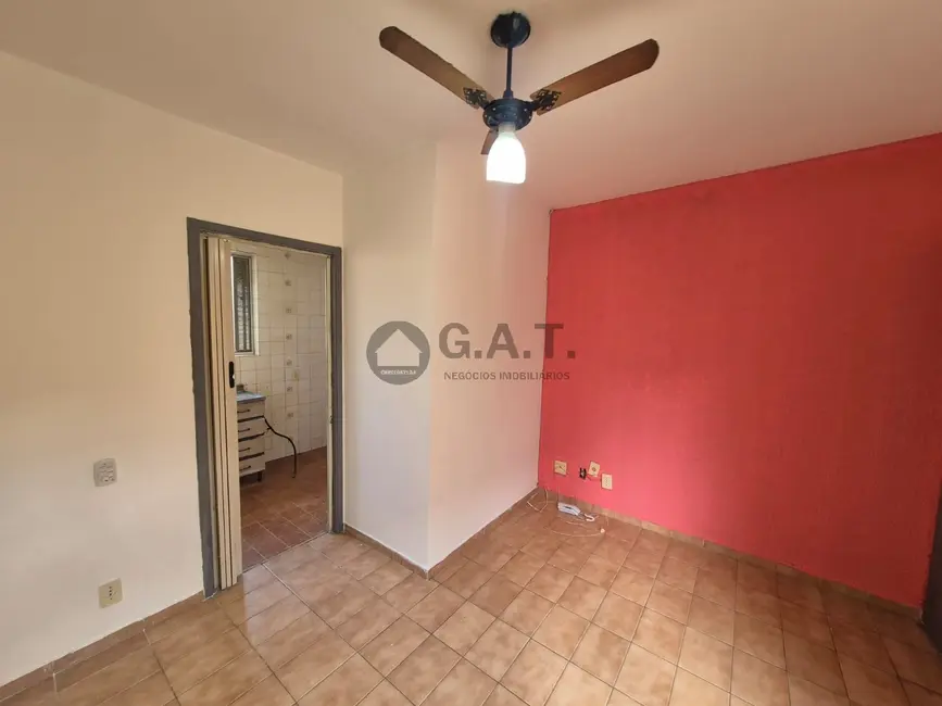 Foto 3 de Apartamento com 2 quartos para alugar, 43m2 em Jardim Guadalajara, Sorocaba - SP
