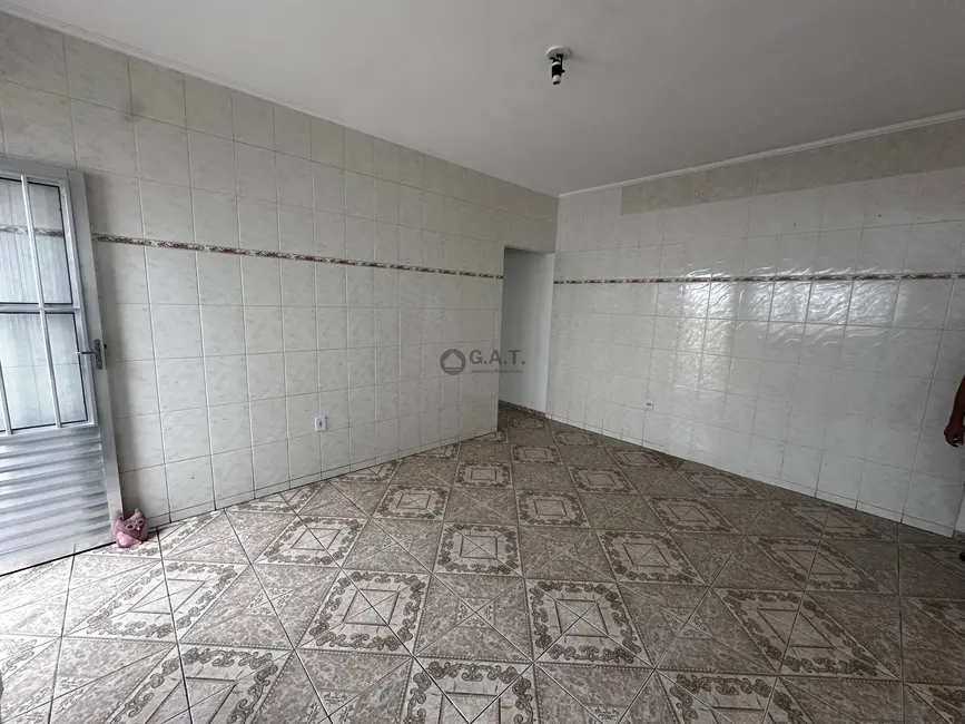 Casa com 2 quartos para alugar, 125m2 em Jardim São Guilherme, Sorocaba - SP - imagem 9 Foto 9 de Casa com 2 quartos para alugar, 125m2 em Jardim São Guilherme, Sorocaba - SP