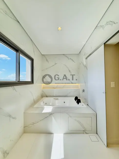 Foto 5 de Casa de Condomínio com 5 quartos à venda, 400m2 em Alphaville Nova Esplanada, Votorantim - SP