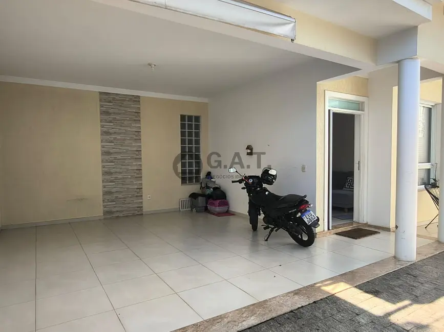 Foto 4 de Casa com 3 quartos à venda, 151m2 em Vila Carvalho, Sorocaba - SP