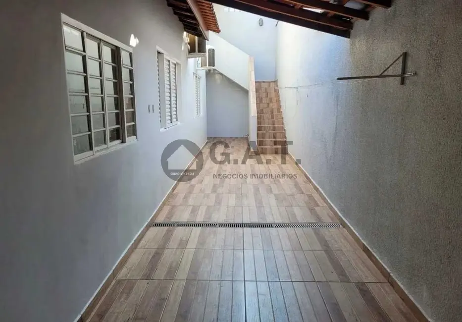 Casa com 3 quartos à venda, 200m2 em Vila Independência, Sorocaba - SP - imagem 3 Foto 3 de Casa com 3 quartos à venda, 200m2 em Vila Independência, Sorocaba - SP