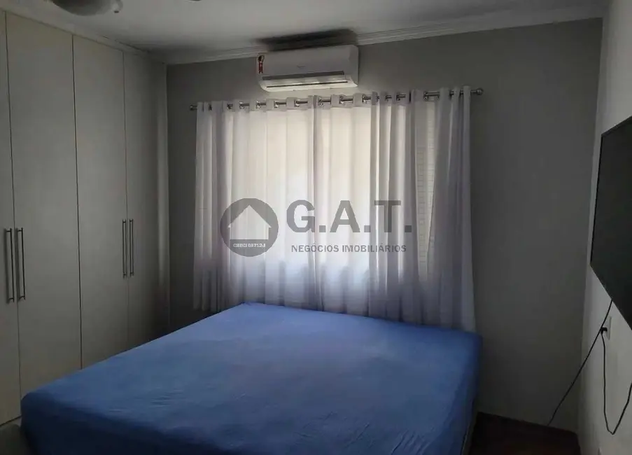 Casa com 3 quartos à venda, 200m2 em Vila Independência, Sorocaba - SP - imagem 8 Foto 8 de Casa com 3 quartos à venda, 200m2 em Vila Independência, Sorocaba - SP