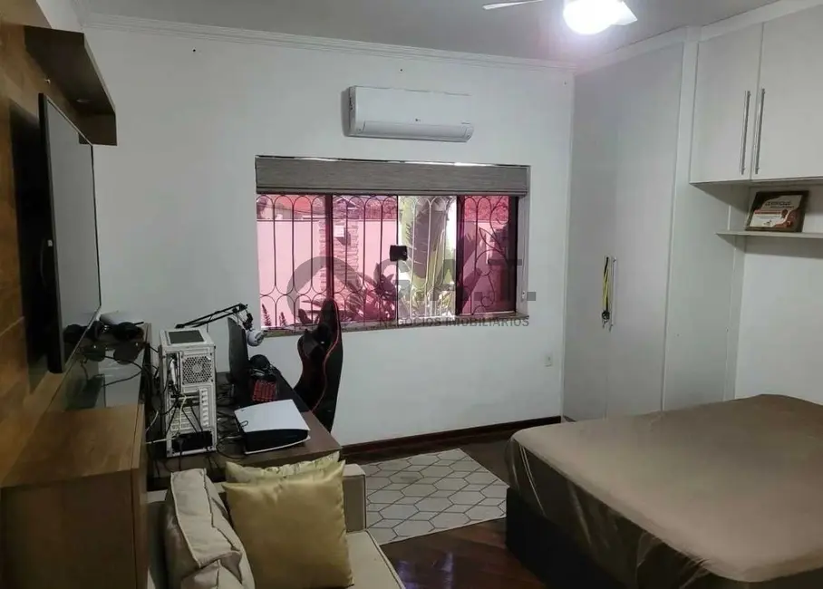 Casa com 3 quartos à venda, 200m2 em Vila Independência, Sorocaba - SP - imagem 4 Foto 4 de Casa com 3 quartos à venda, 200m2 em Vila Independência, Sorocaba - SP