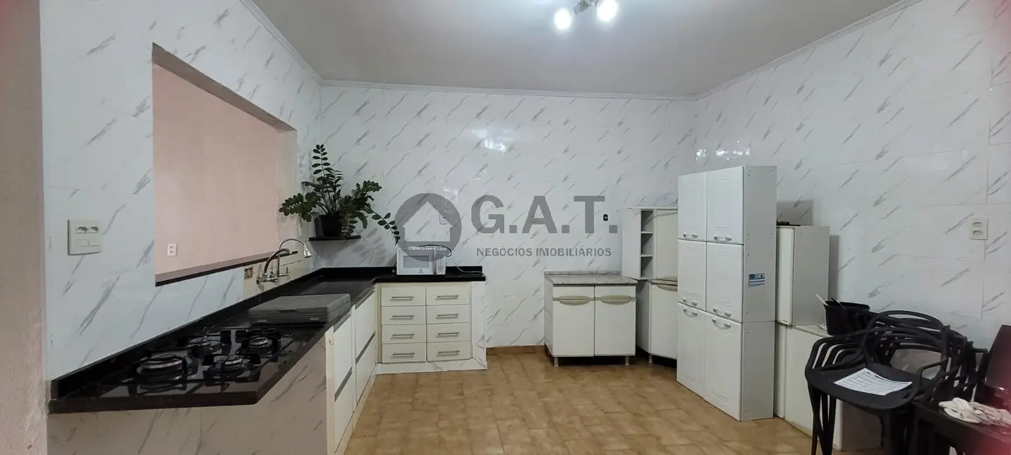 Casa com 1 quarto para alugar, 200m2 em Vila Gabriel, Sorocaba - SP - imagem 8 Foto 8 de Casa com 1 quarto para alugar, 200m2 em Vila Gabriel, Sorocaba - SP