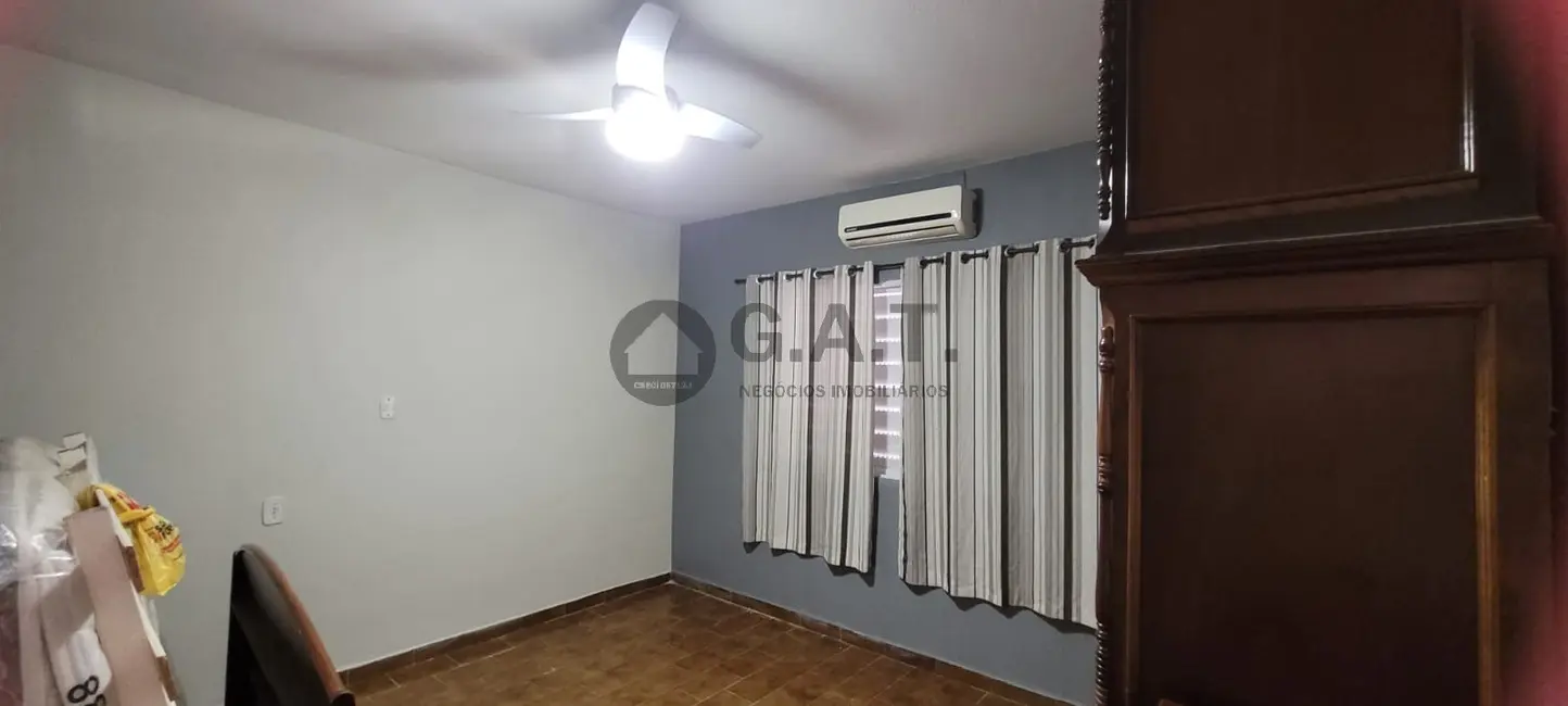 Casa com 1 quarto para alugar, 200m2 em Vila Gabriel, Sorocaba - SP - imagem 4 Foto 4 de Casa com 1 quarto para alugar, 200m2 em Vila Gabriel, Sorocaba - SP