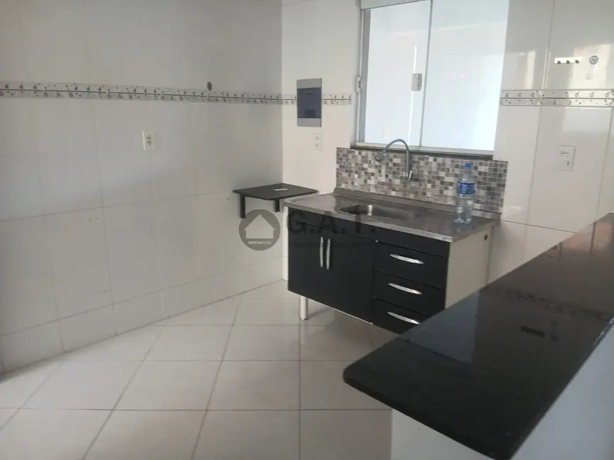 Casa com 3 quartos para alugar, 130m2 em Jardim Santo Amaro, Sorocaba - SP - imagem 9 Foto 9 de Casa com 3 quartos para alugar, 130m2 em Jardim Santo Amaro, Sorocaba - SP